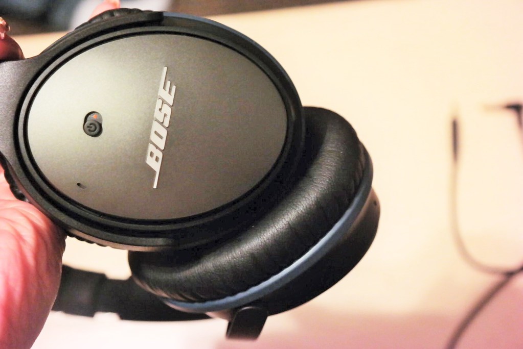 Bose QuietComfort 25 Acoustic Noise Cancelling Headphones - Black, With Inline Mic/Remote For IPhone/iPad/iPod