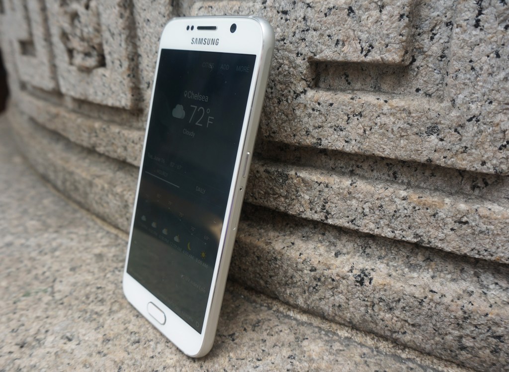 Samsung Galaxy S6 Review - #GalaxyS6 - Side Angle - Power - Analie Cruz
