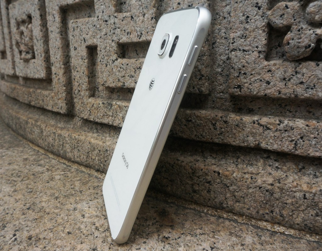 Samsung Galaxy S6 Review - #GalaxyS6 - Volume Buttons - Analie Cruz