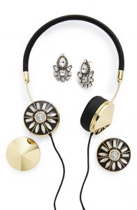 frends_headphones_fashionista_gift_guide