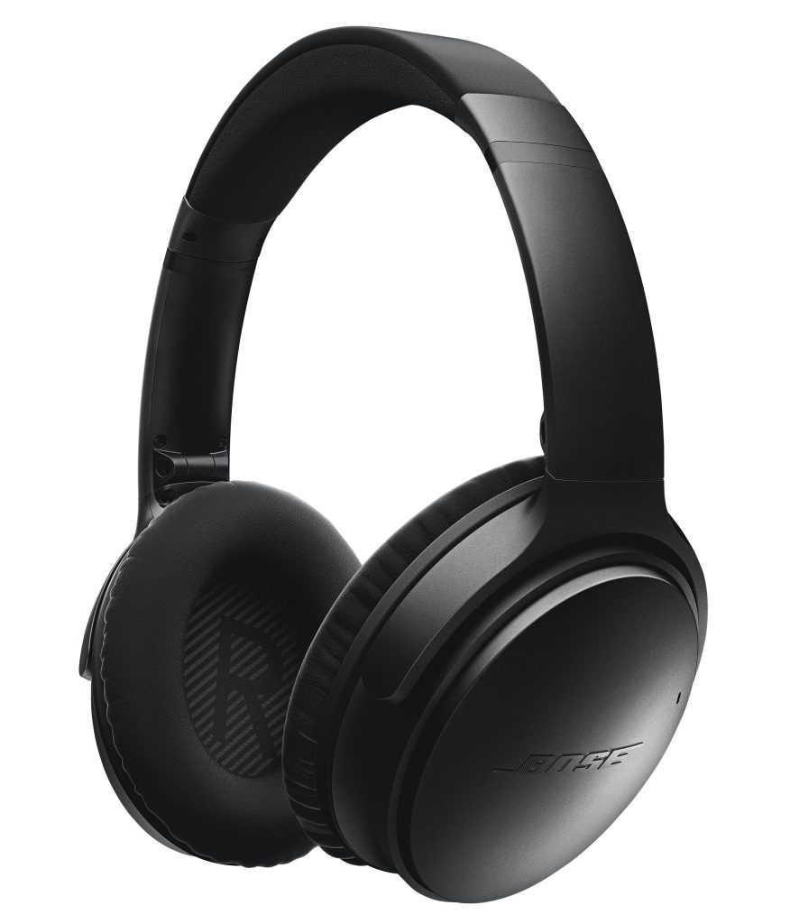 Bose QuietComfort 35 wireless headphones black angle - analie cruz