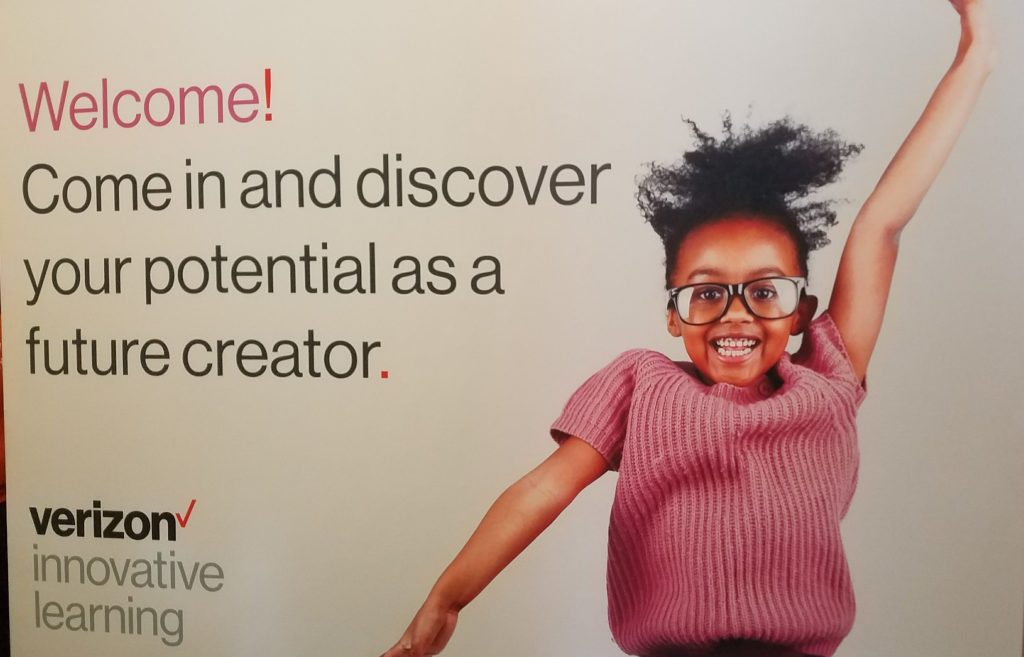 verizon-giving-foundation-event-ps-171-patrick-henry-harlem-new-york-weneedmore-analie-cruz-11