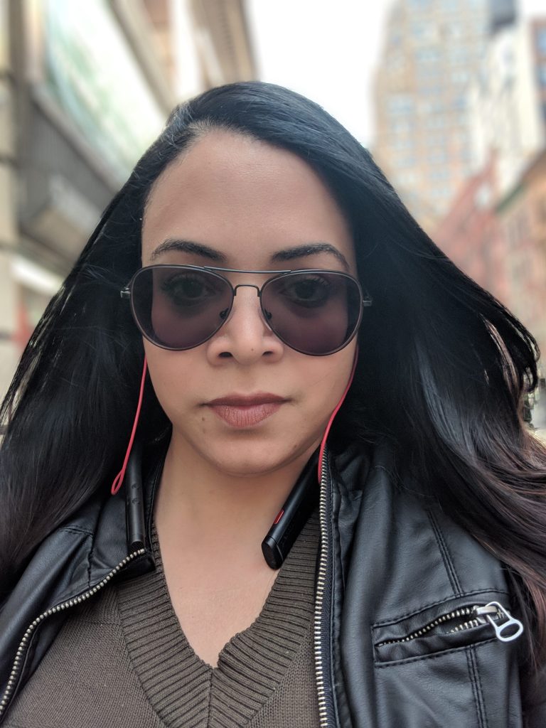 Analie Cruz - Plantronics Voyager 6200 UC Earbuds Review -3 Analie Cruz - Plantronics Voyager 6200 UC Earbuds Review -3