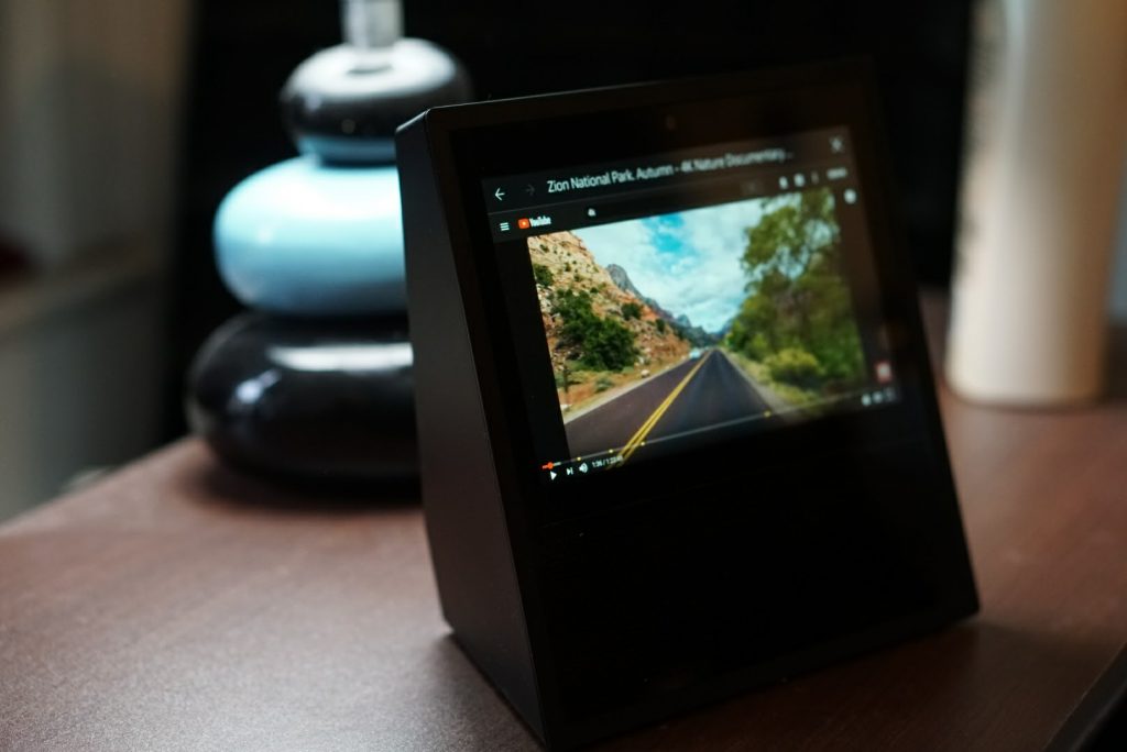 Amazon Echo Show Review – Watch YouTube Full Screen – TechWeLike