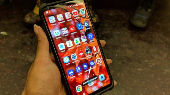 Urban Armor Gear UAG Plasma Series Case LG V30 - Front view