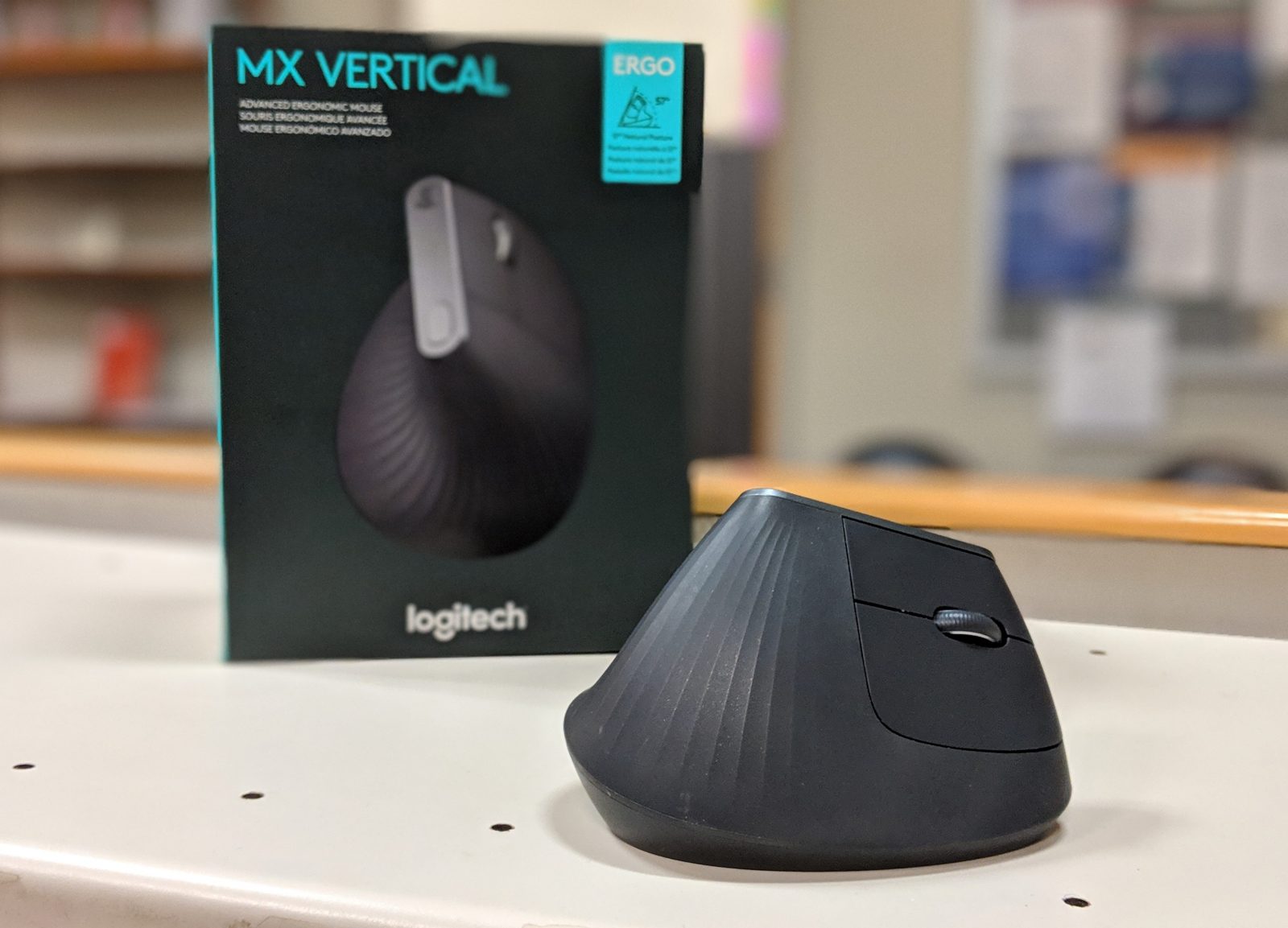 Logitech MX Vertical Mouse - Ergonomic (3)
