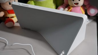 Lenovo Smart Display With Google Assistant Review - (6)