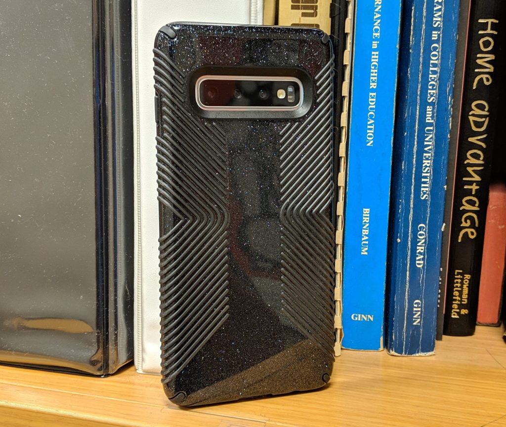 With Case - Samsung Galaxy S10 Review