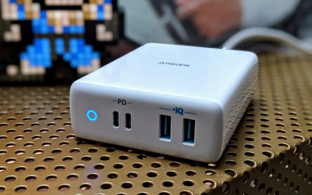 White Anker Atom PD 4 Charging station with four ports