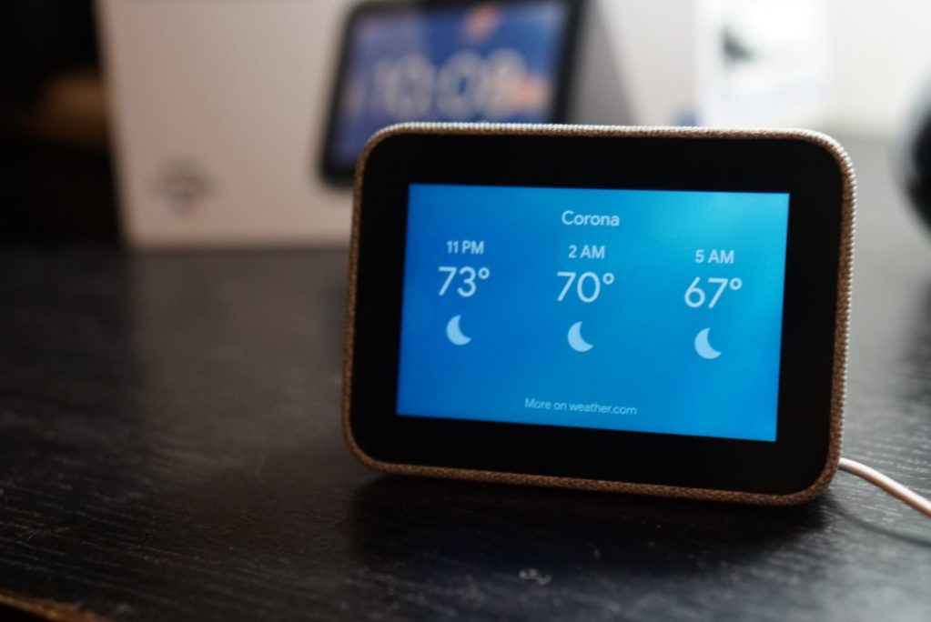 Lenovo Smart Clock displaying weather. 
