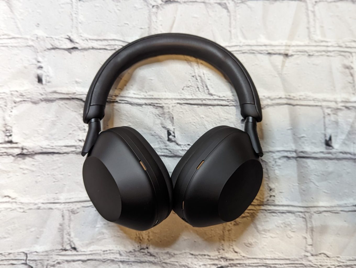 Sony WH1000XM5 Overear Headphones Review Analie Cruz 7 TechWeLike