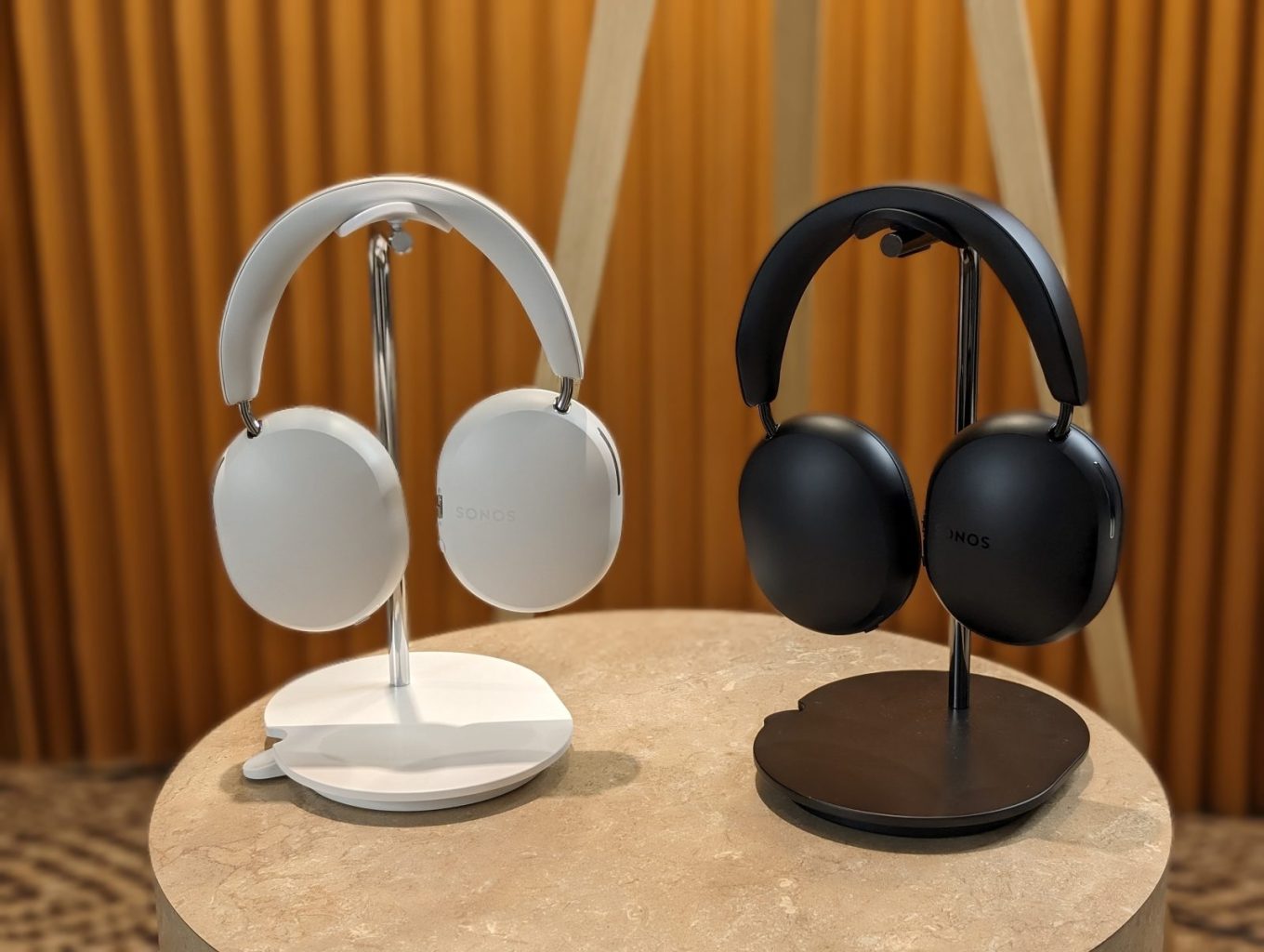 Sonos-Ace-Headphones-Analie-
