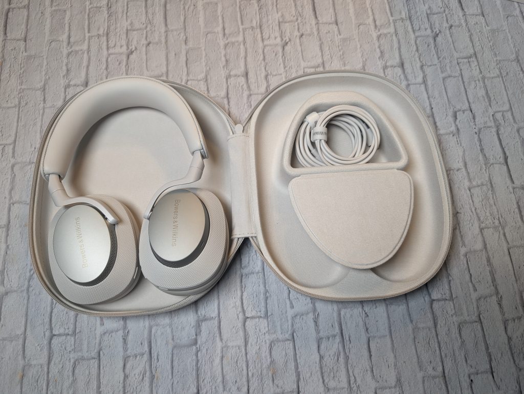 Bowers & Wilkins PX7 S2e ホワイト Bowers & Wilkins PX7 S2e Over-ear Noise-canceling Headphones