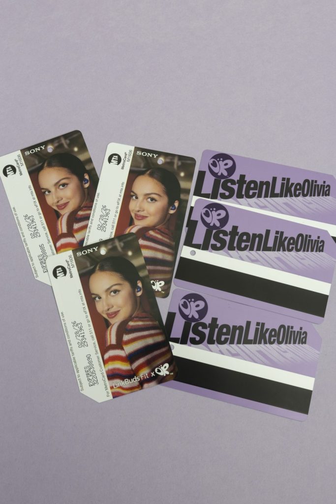 MetroCards Featuring Olivia Rodrigo wearing Sony LinkBuds Fit