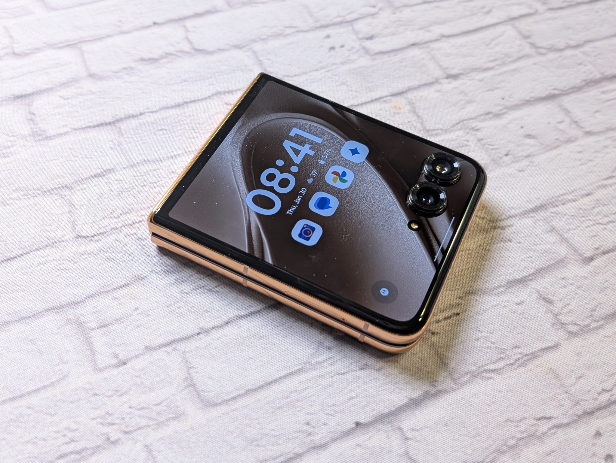 Motorola Razr+ 2024 – Great Mix of Nostalgia and Modern Tech [Long Term ...