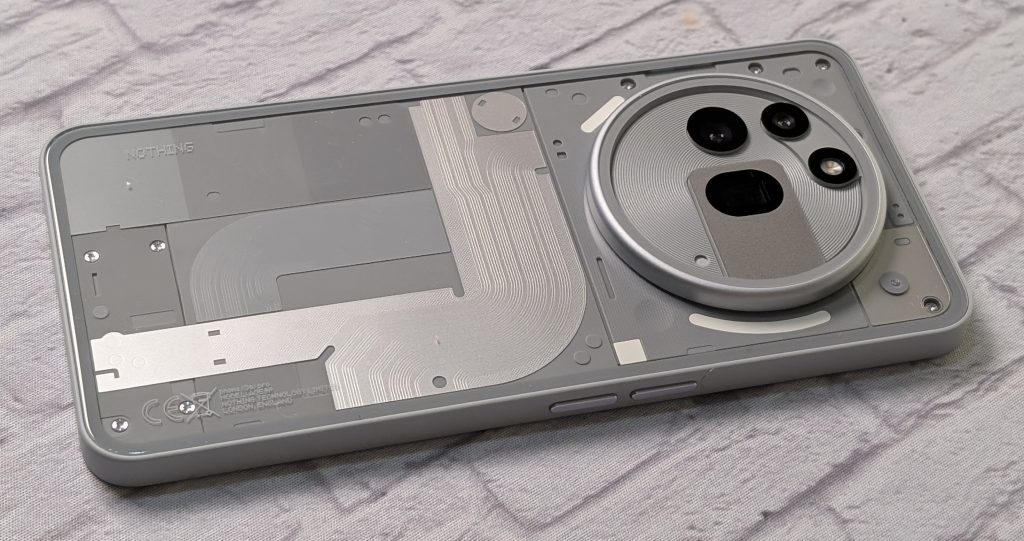 The Nothing Phone (3a) Pro – More Than the Glyphs [Review